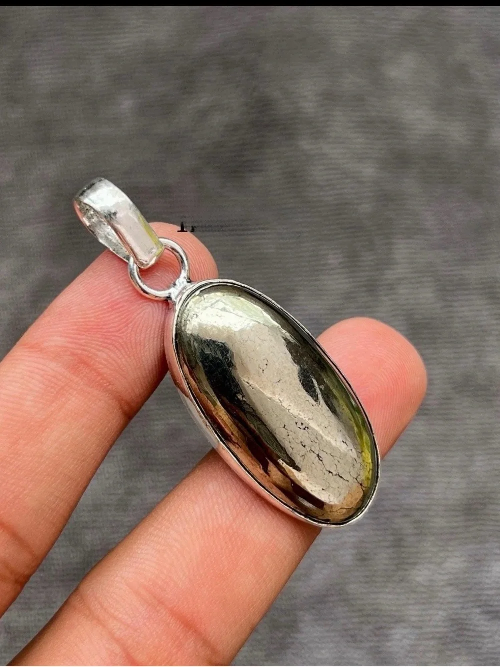 Sterling Silver 925 Oval Stone Pendant - Gray